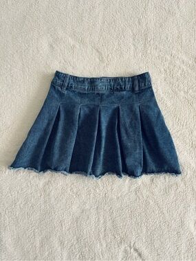 Cider Denim Pleated Mini Skirt Women’s Size M Blue Y2K Raw Hem